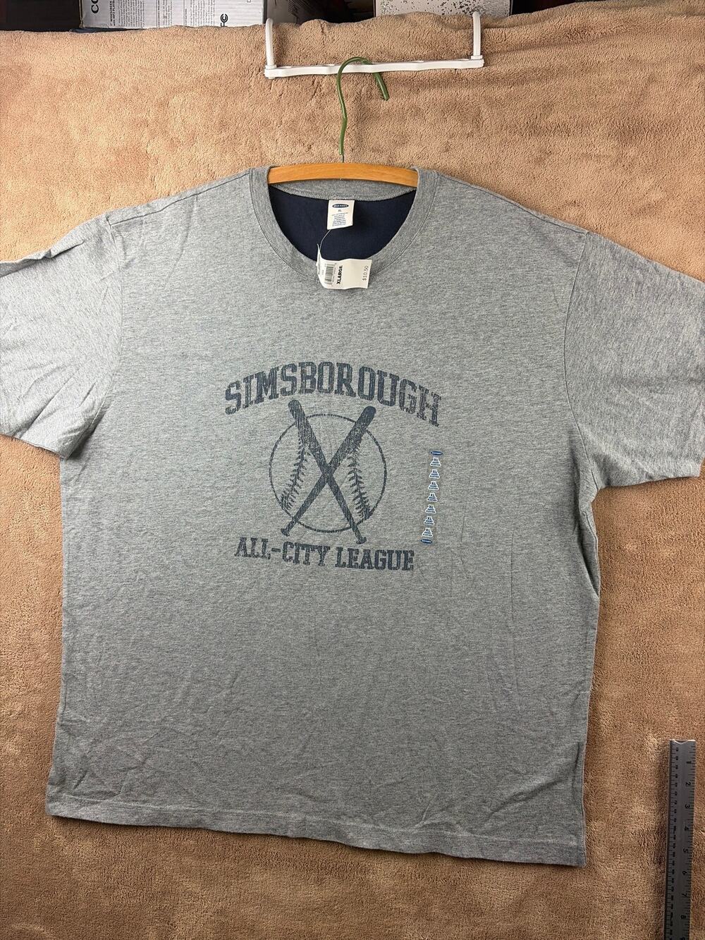 NWT Old Navy Men's XL Gray Simsborough All-City League Baseball Graphic T-Shirt